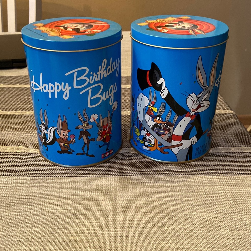 Two Looney Tunes tins vintage